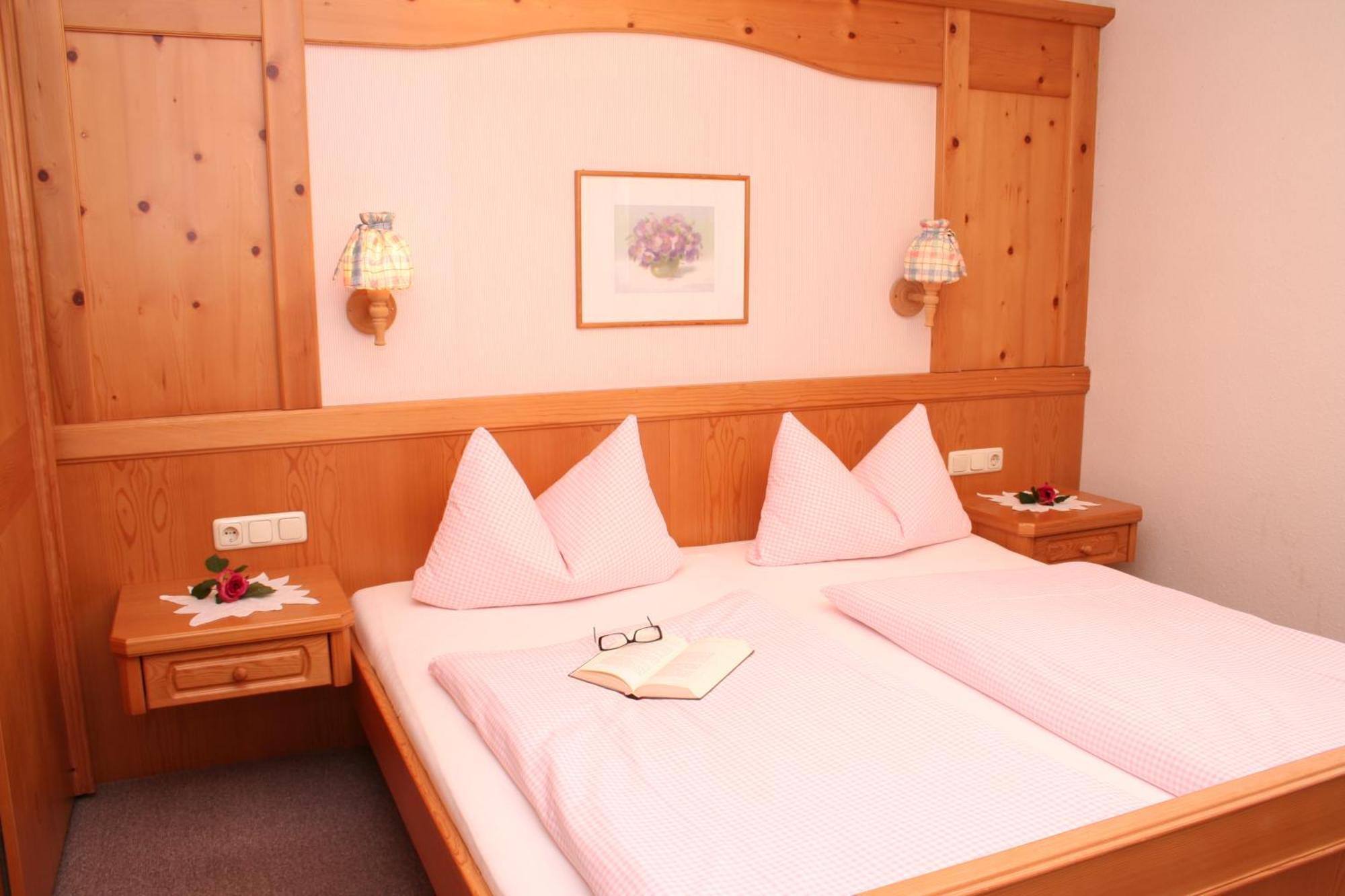 Haus Susanne - Top-Ferienwohnungen - Sommer-Bergbahn Inklusive Obermaiselstein Luaran gambar